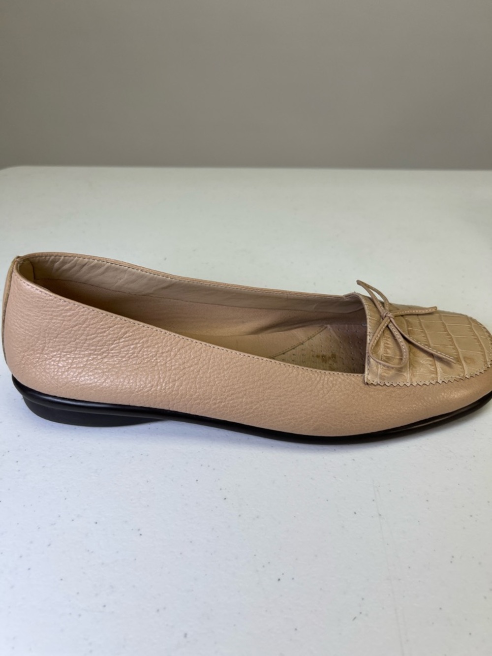 AEROSOLES Women's Tan Croc-Detail Leather Upper Loafers with Bow Size 9B - Picture 11 of 17
